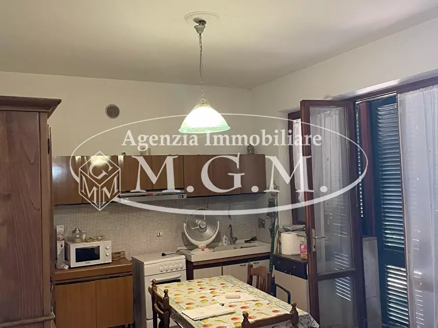Immagine 6 di Casa indipendente in vendita  a Santa Maria A Monte