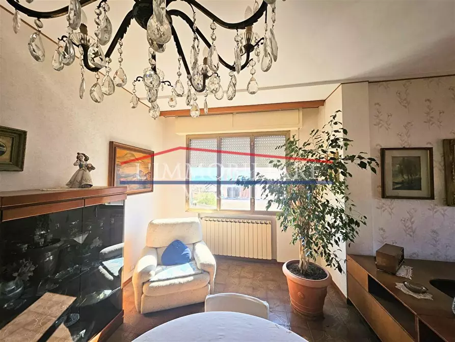 Immagine 18 di Mansarda in vendita  a Massa