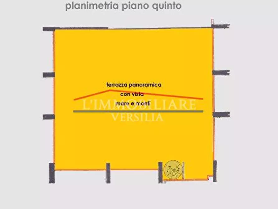 Immagine 10 di Mansarda in vendita  a Massa