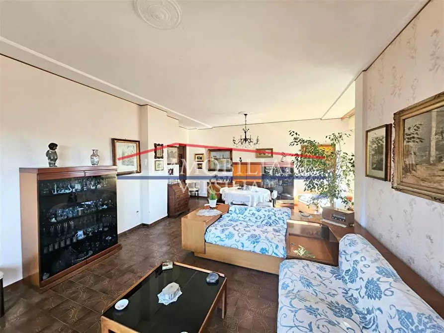 Immagine 16 di Mansarda in vendita  a Massa