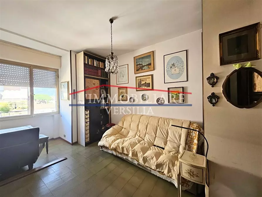 Immagine 37 di Mansarda in vendita  a Massa