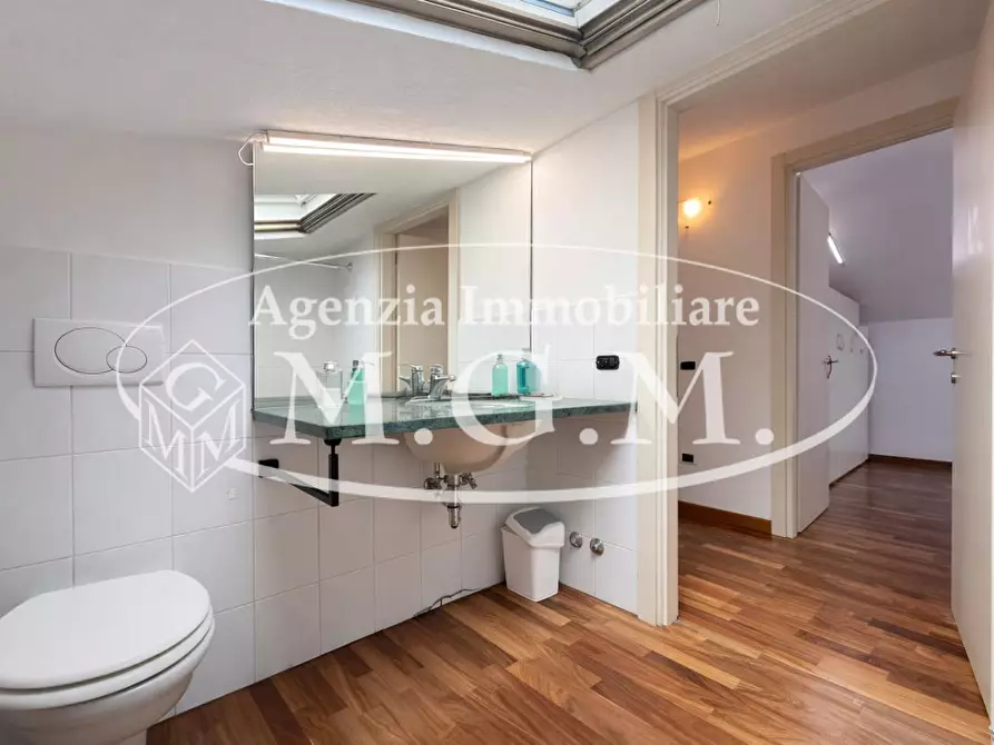 Immagine 38 di Terratetto in vendita  a Cascina