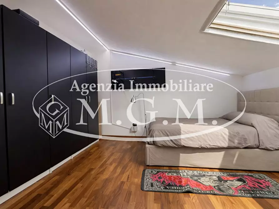 Immagine 36 di Terratetto in vendita  a Cascina