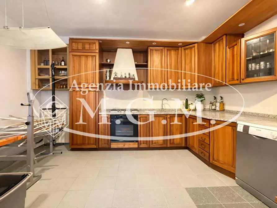 Immagine 43 di Terratetto in vendita  a Cascina