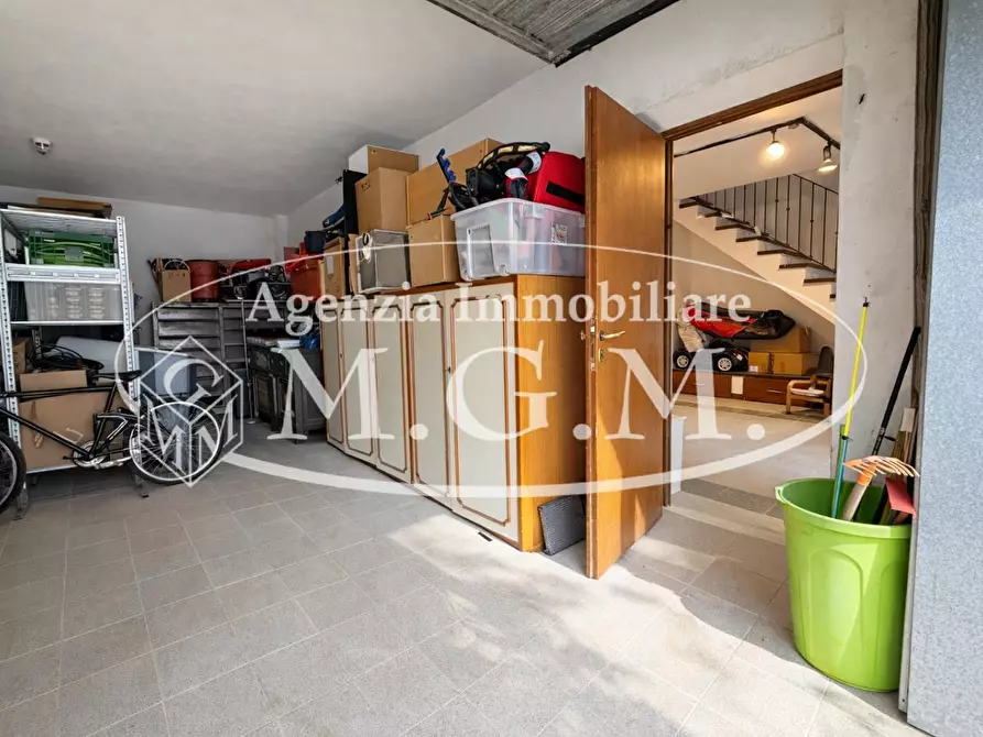 Immagine 46 di Terratetto in vendita  a Cascina