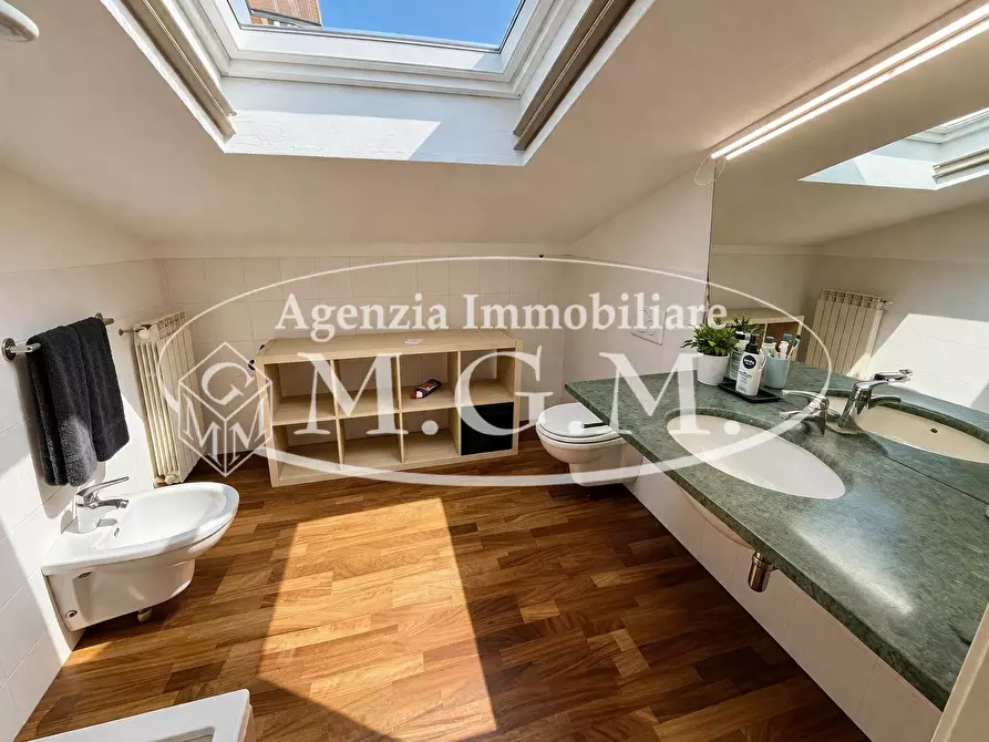 Immagine 40 di Terratetto in vendita  a Cascina