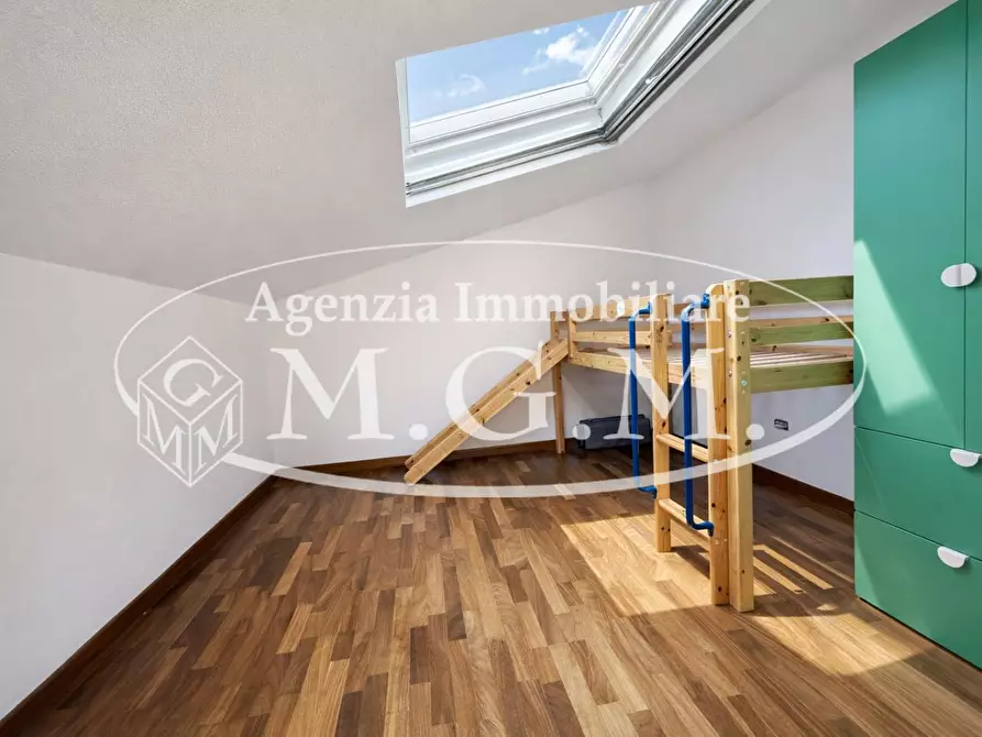 Immagine 34 di Terratetto in vendita  a Cascina