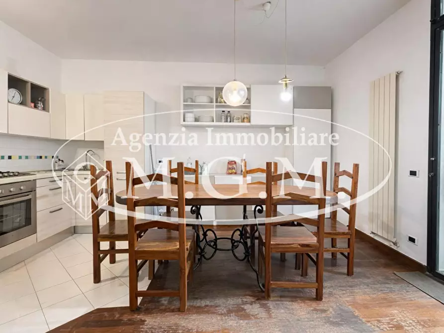 Immagine 11 di Terratetto in vendita  a Cascina