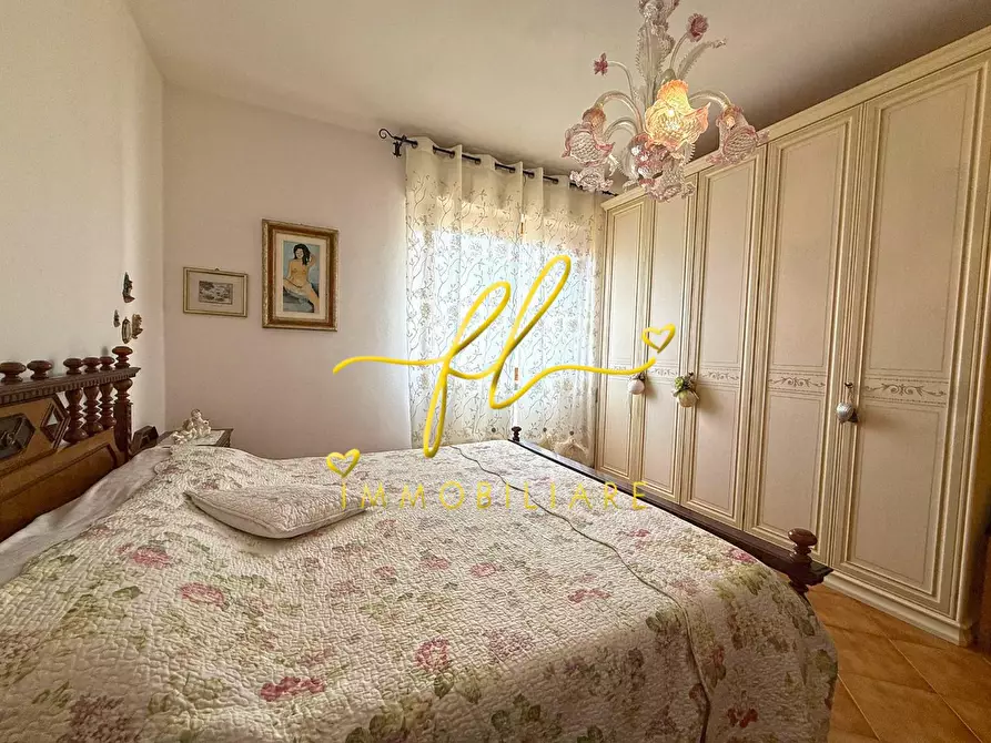 Immagine 16 di Appartamento in vendita  a Cecina