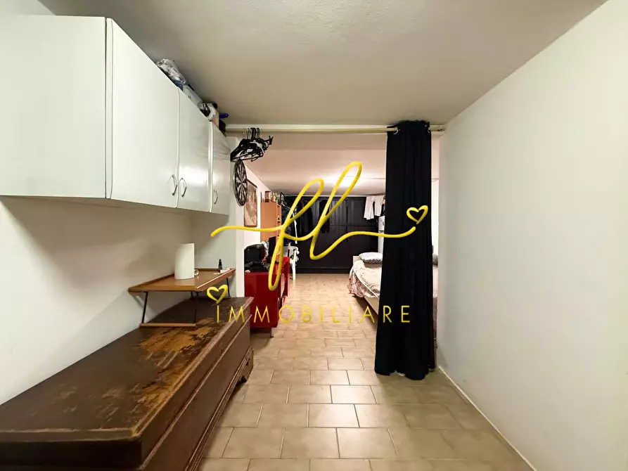 Immagine 27 di Appartamento in vendita  a Cecina