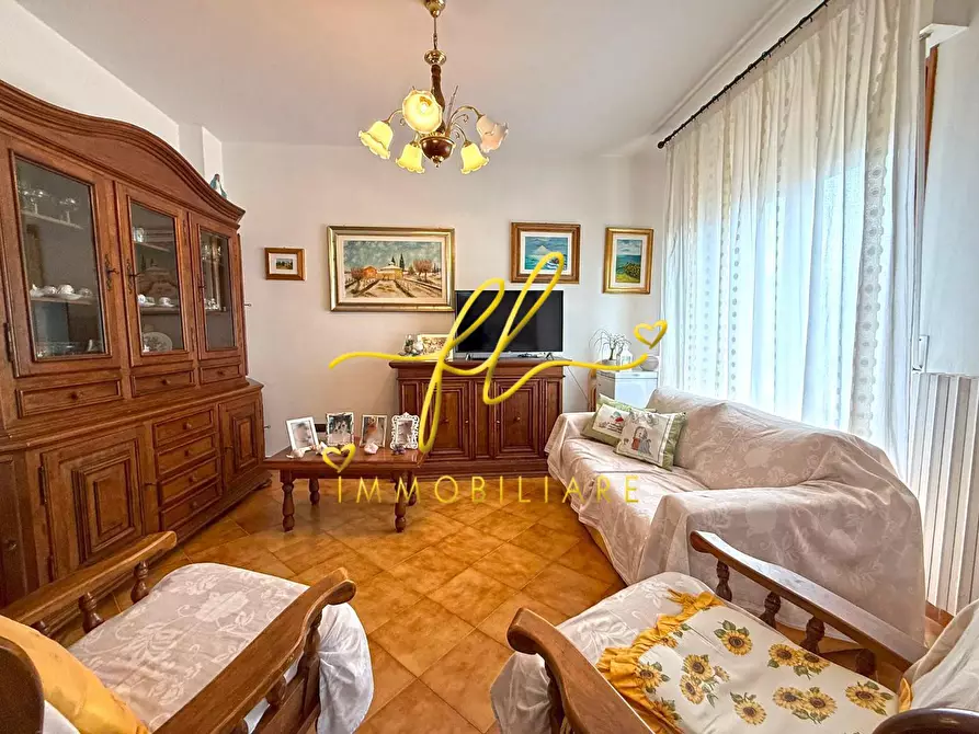 Immagine 14 di Appartamento in vendita  a Cecina