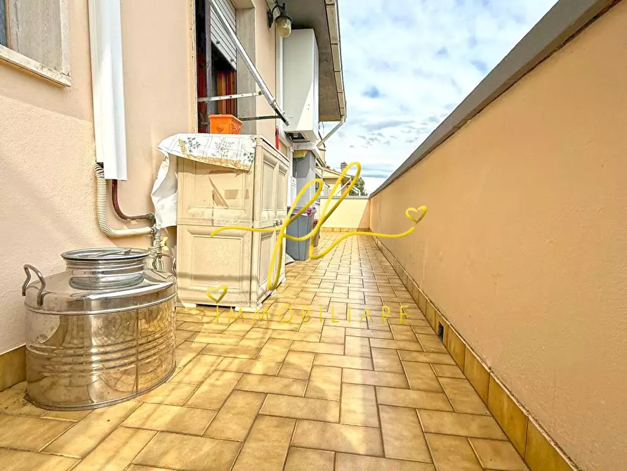 Immagine 15 di Appartamento in vendita  a Cecina