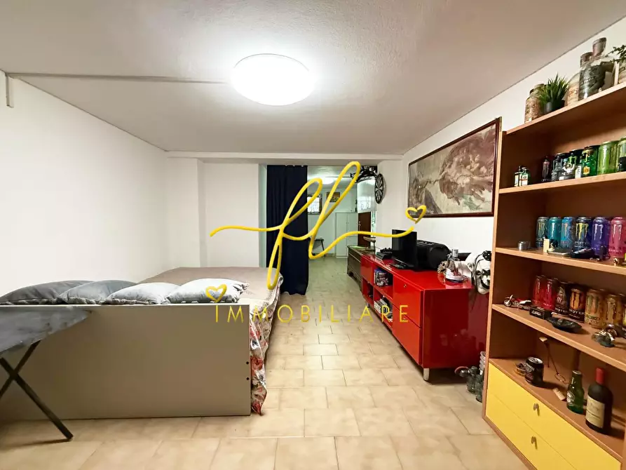 Immagine 25 di Appartamento in vendita  a Cecina