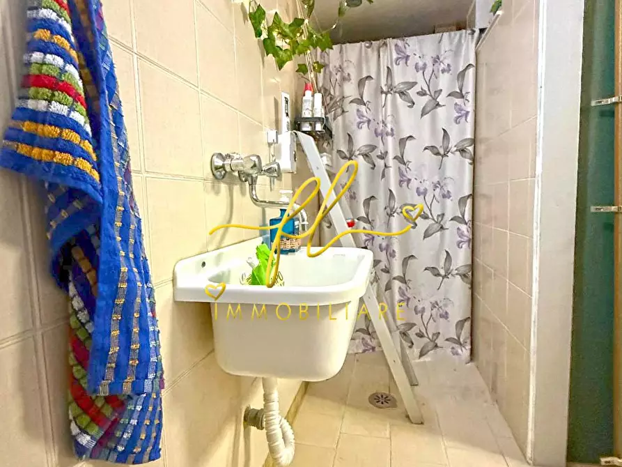 Immagine 30 di Appartamento in vendita  a Cecina