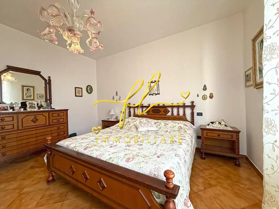 Immagine 18 di Appartamento in vendita  a Cecina