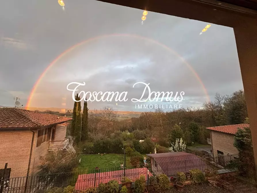 Immagine 12 di Porzione di casa in vendita  a Castelnuovo Berardenga