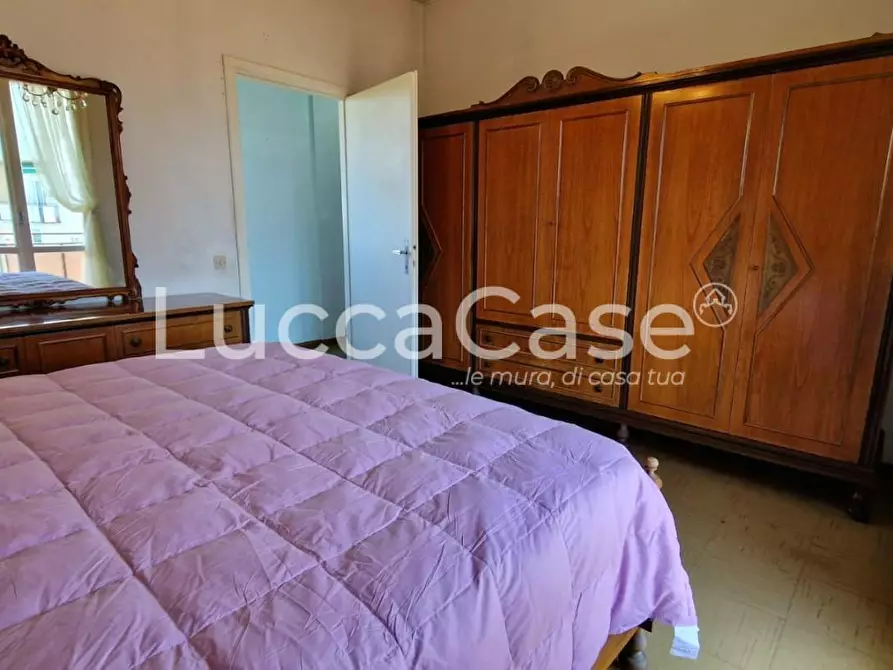 Immagine 31 di Appartamento in vendita  a Lucca