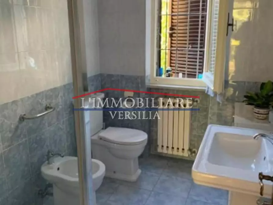Immagine 8 di Casa indipendente in vendita  a Massa
