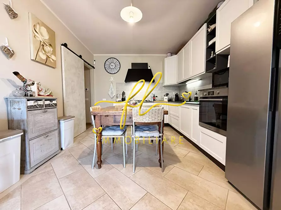 Immagine 8 di Appartamento in vendita  a Guardistallo