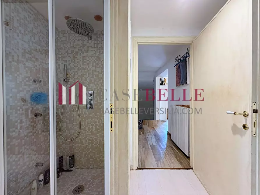 Immagine 55 di Villa in vendita  a Massarosa