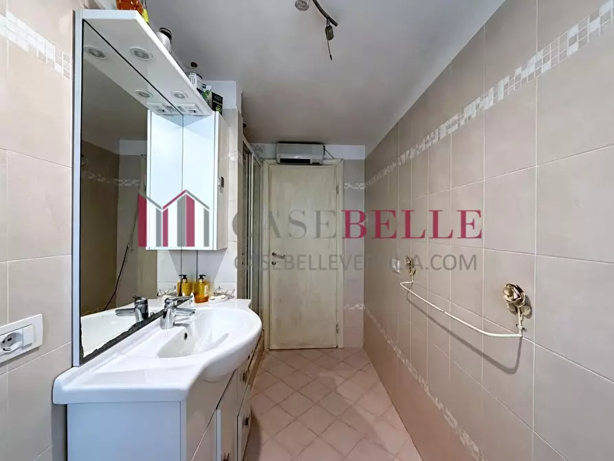 Immagine 54 di Villa in vendita  a Massarosa