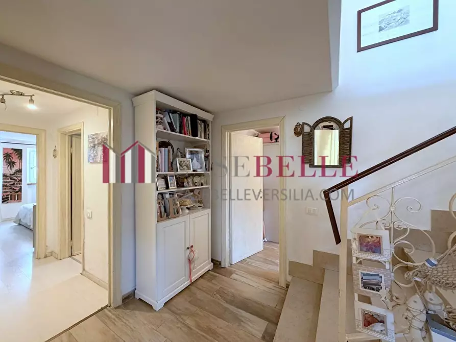 Immagine 43 di Villa in vendita  a Massarosa