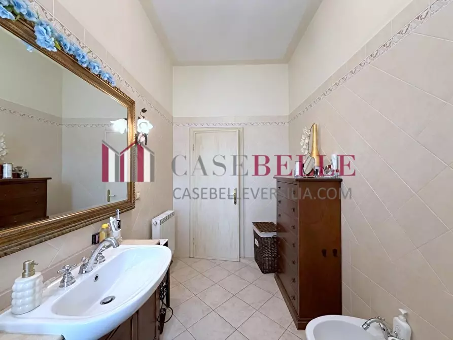 Immagine 24 di Villa in vendita  a Massarosa