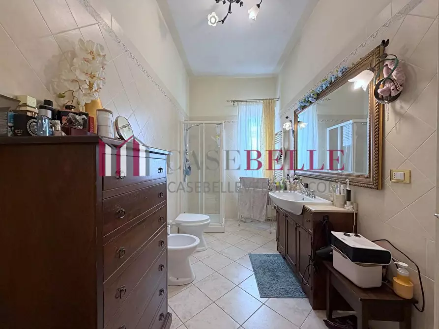 Immagine 21 di Villa in vendita  a Massarosa