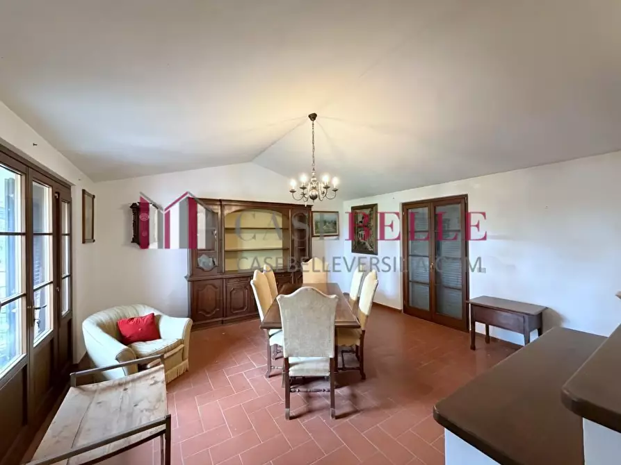 Immagine 3 di Casa trifamiliare in vendita  a Camaiore