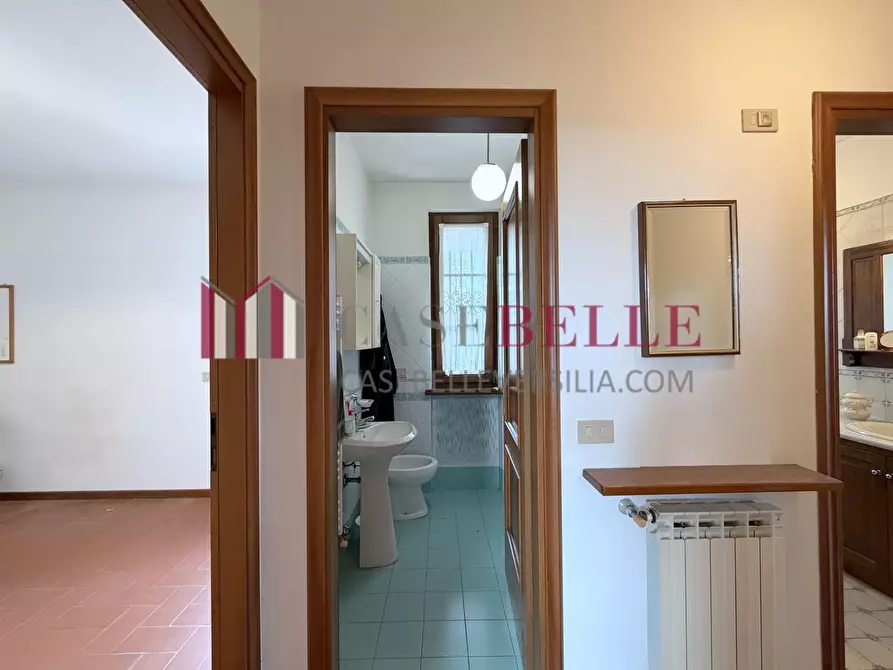 Immagine 27 di Casa trifamiliare in vendita  a Camaiore