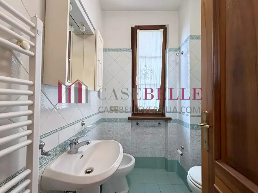 Immagine 31 di Casa trifamiliare in vendita  a Camaiore