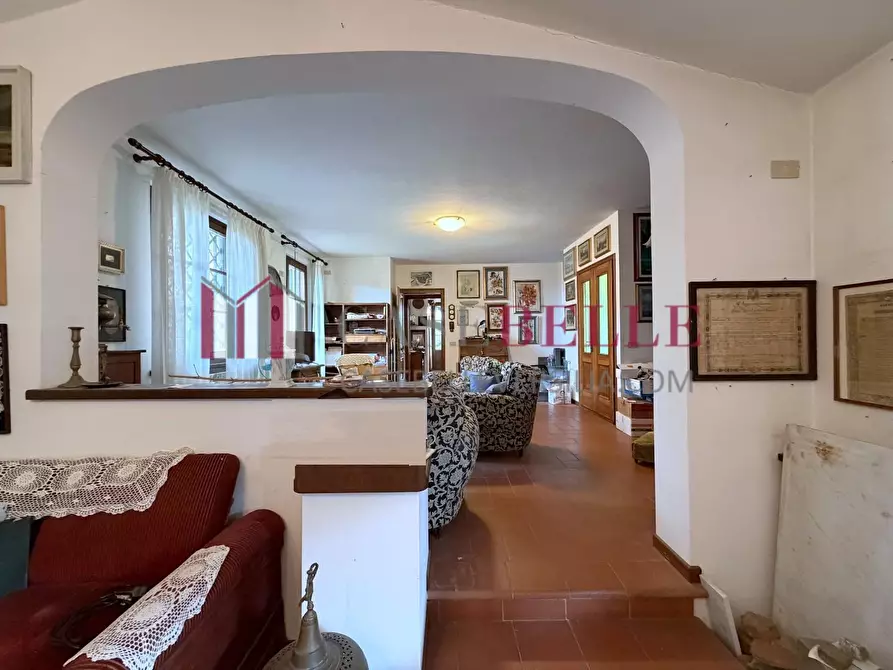 Immagine 7 di Casa trifamiliare in vendita  a Camaiore