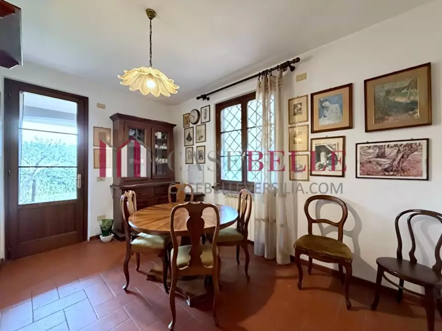 Immagine 10 di Casa trifamiliare in vendita  a Camaiore