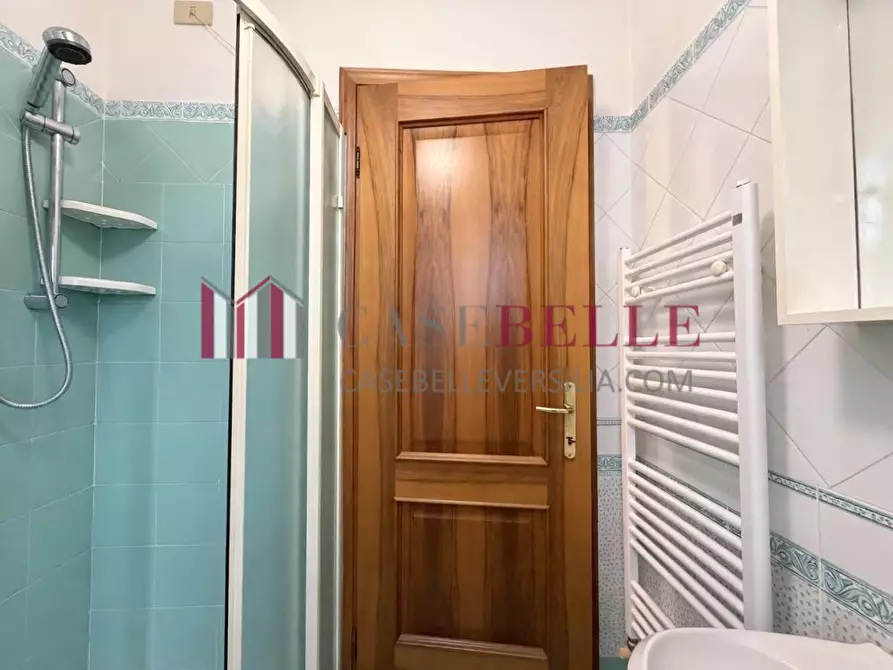Immagine 32 di Casa trifamiliare in vendita  a Camaiore