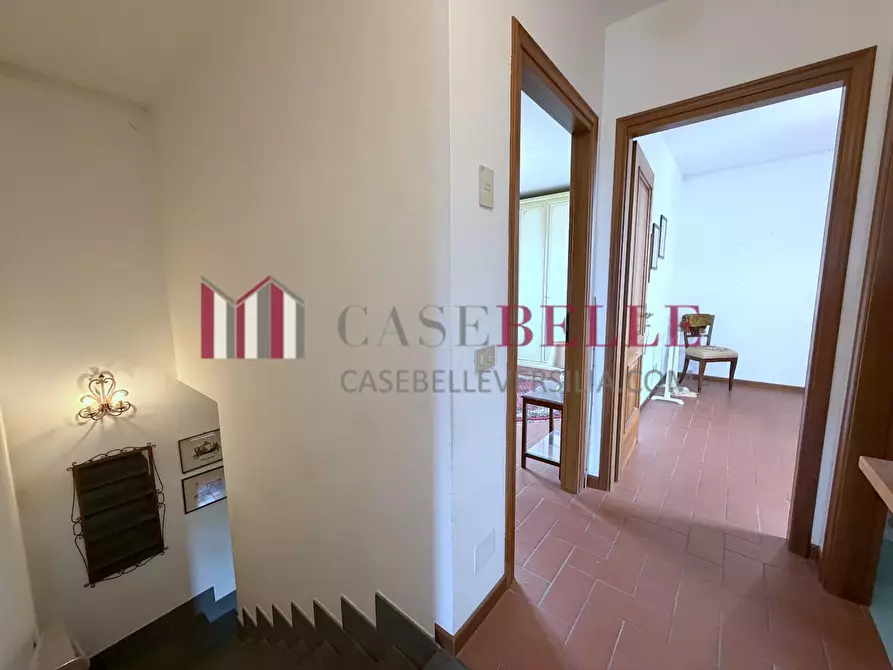 Immagine 40 di Casa trifamiliare in vendita  a Camaiore
