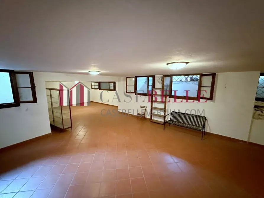 Immagine 43 di Casa trifamiliare in vendita  a Camaiore