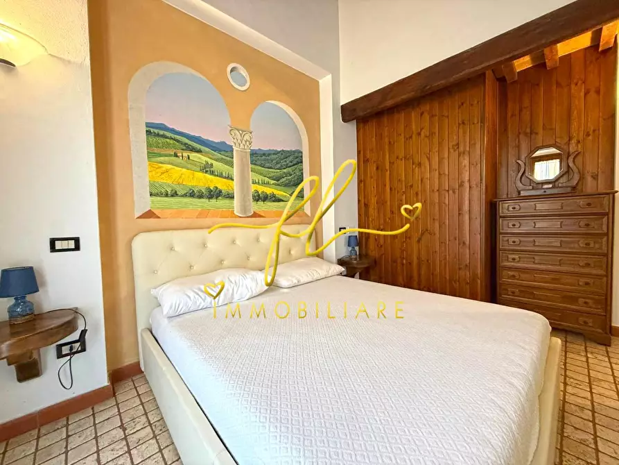 Immagine 8 di Appartamento in vendita  a Riparbella