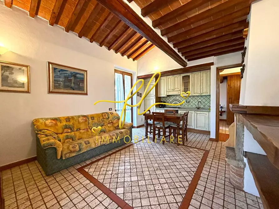 Immagine 2 di Appartamento in vendita  a Riparbella