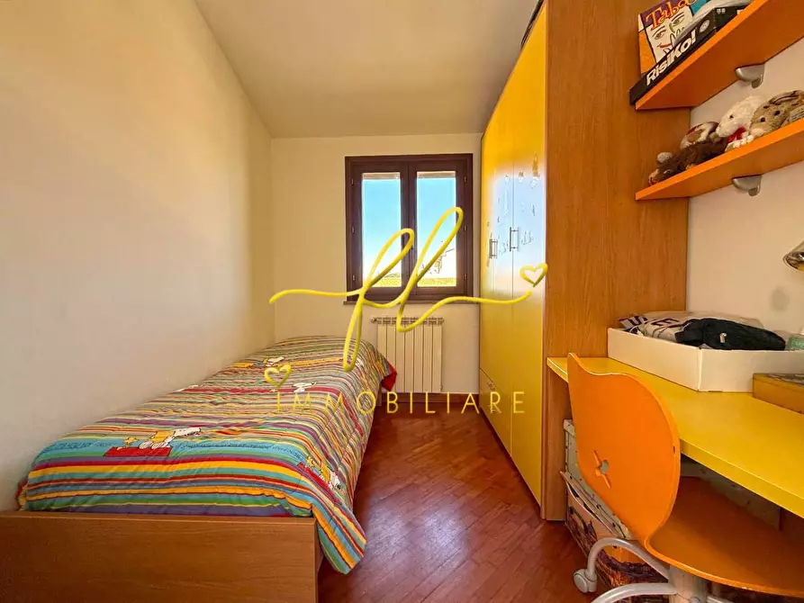 Immagine 24 di Appartamento in vendita  a Cecina