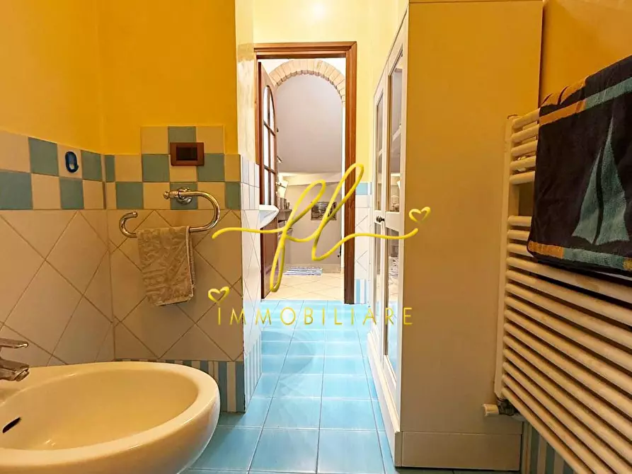 Immagine 15 di Appartamento in vendita  a Cecina