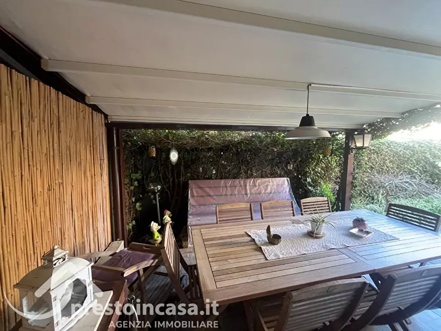 Immagine 8 di Appartamento in vendita  a Viareggio