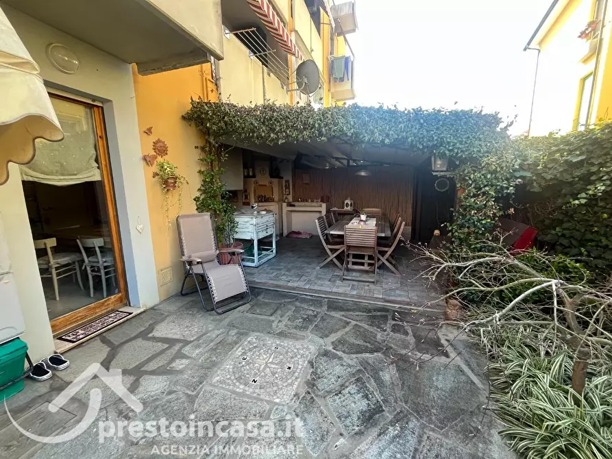 Immagine 13 di Appartamento in vendita  a Viareggio