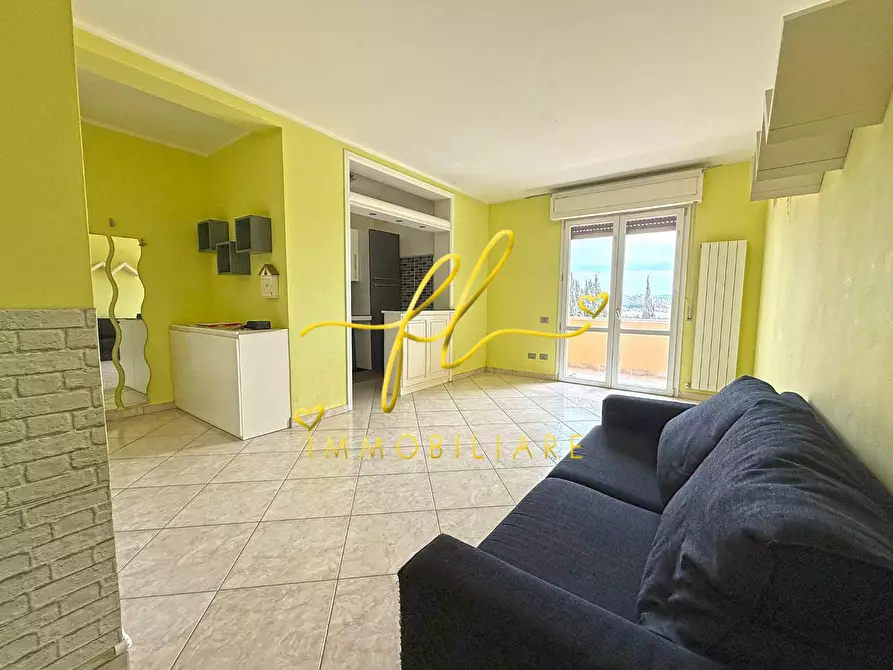 Immagine 3 di Appartamento in vendita  a Cecina