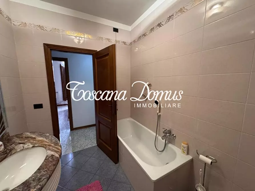 Immagine 23 di Casa semindipendente in vendita  a Castelnuovo Berardenga