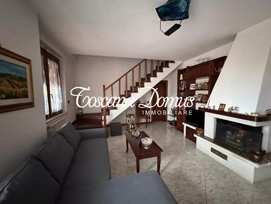 Immagine 12 di Casa semindipendente in vendita  a Castelnuovo Berardenga