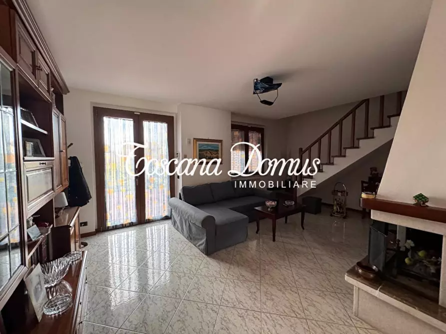 Immagine 13 di Casa semindipendente in vendita  a Castelnuovo Berardenga