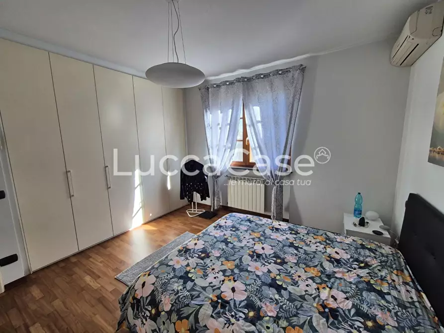 Immagine 13 di Villetta a schiera in vendita  a Capannori