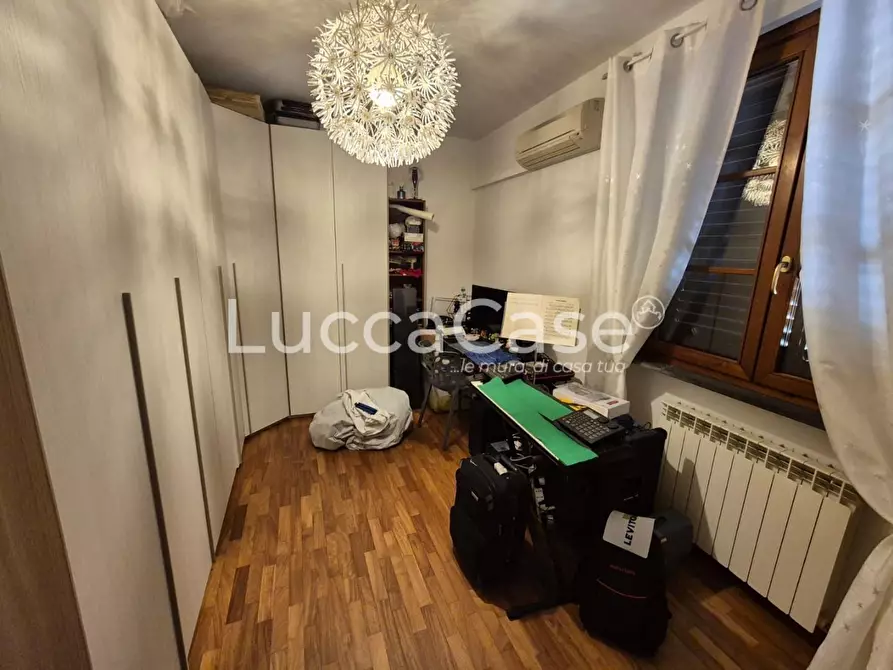 Immagine 21 di Villetta a schiera in vendita  a Capannori