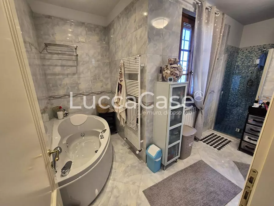 Immagine 19 di Villetta a schiera in vendita  a Capannori