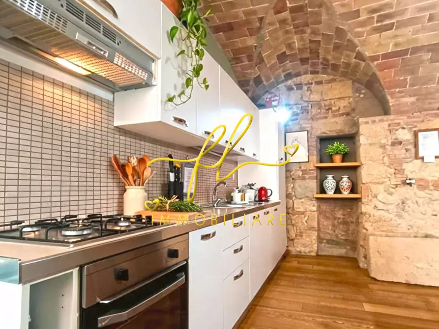 Immagine 6 di Appartamento in vendita  a Pomarance